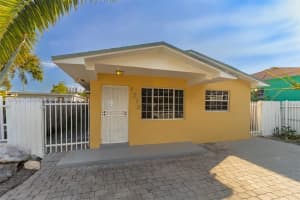 1518 Nw 65th St, Miami