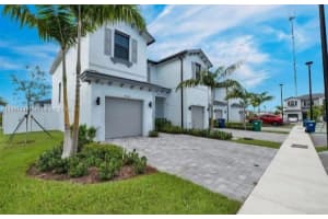 20366 Nw 4th Path, Miami Gardens