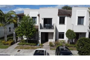 323 Ne 208th Ter 0, Miami 323 Ne 208th Ter 0, Miami