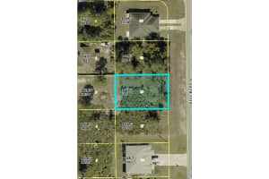 414/416 S Bell Blvd, Lehigh Acres