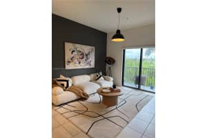 7925 Nw 104th Ave 24, Doral