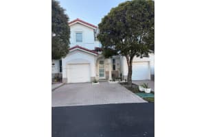 11536 Nw 43rd Ter, Doral