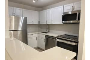 10773 Cleary Blvd 204, Plantation