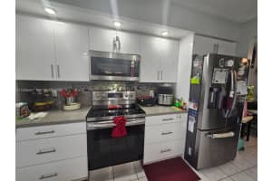 1200 Sw 137th Ave 301e, Pembroke Pines