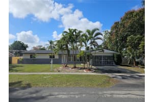 221 Sw 53rd Ave, Plantation