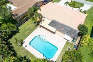2271 Sw 30th Ter, Fort Lauderdale