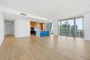 2678 Tigertail Ave 1501, Miami