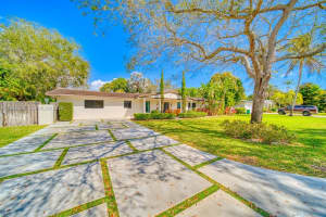 8245 Sw 149th Dr, Palmetto Bay