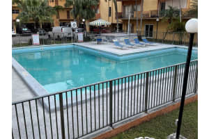 1900 W 54th St 219, Hialeah