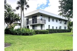901 W Cypress Ln 201, Pompano Beach