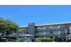 1852 Sw 7th St 203, Miami