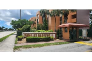 9440 W Flagler St 104, Miami