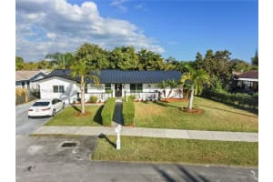 16323 Sw 103rd Pl, Miami