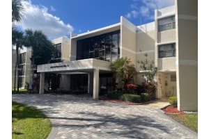 16500 Golf Club Rd 204, Weston