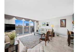 401 Ne 14th Ave 808, Hallandale Beach