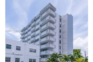 7118 Bonita Dr 704, Miami Beach