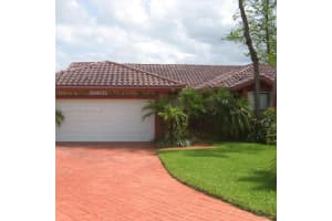 20031 Nw 63rd Ave, Hialeah