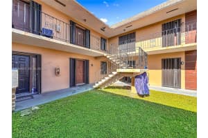 2335 Ne 172 Nd 3, North Miami Beach