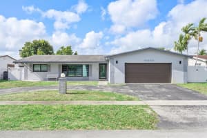 10950 Nw 16th Ct, Pembroke Pines