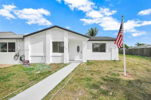 19635 Nw 52nd Pl, Miami Gardens
