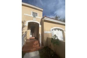 14611 Balgowan Rd 204-1, Miami Lakes