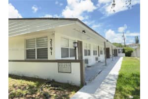 2191 Ne 167th St 4, North Miami Beach