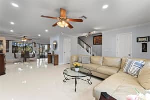 3370 Beau Rivage Dr B8, Pompano Beach