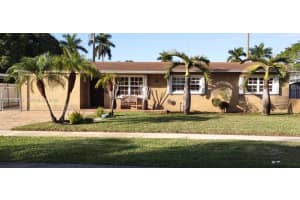 1241 Nw 174th St, Miami Gardens