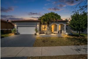 2132 Ne 38th Rd, Homestead