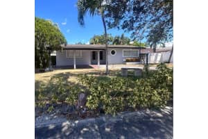 221 Ne 24th St, Pompano Beach
