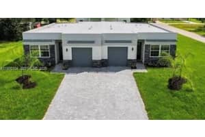 834/836 Motel St E, Lehigh Acres