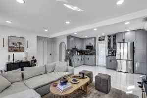 2020 Nw 83rd Ter, Miami