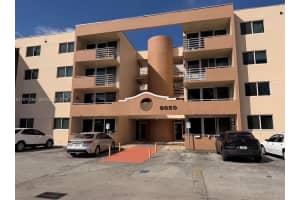 8050 Nw 8th St 1307, Miami