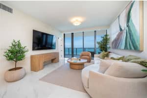 700 Ne 24th Street 4306 S, Miami