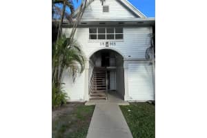 18965 Nw 62nd Ave 105, Hialeah
