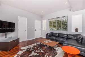 911 3rd St 1, Miami Beach