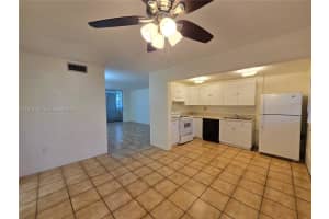 1475 Ne 125th Ter 106a, North Miami