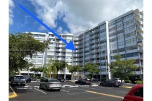 1300 Ne Miami Gardens Dr 701e, Miami