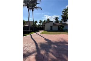 158 Sw 96th Ct 158, Miami