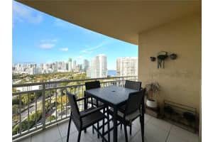 2475 Brickell Ave 1904, Miami