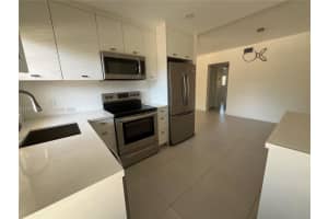 11855 Ne 19th Dr 20, North Miami