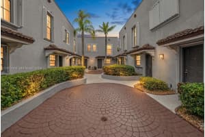 11625 Nw 11th St 11625, Pembroke Pines