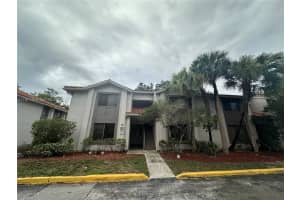 3220 Coral Lake Dr 3220, Coral Springs