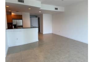 1060 Brickell Ave 3105, Miami