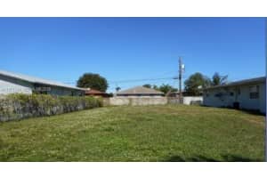 2343 Douglas St, Hollywood