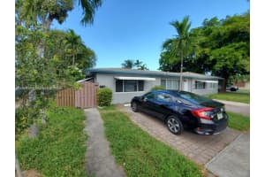 729 Ne 6th St 2, Hallandale Beach