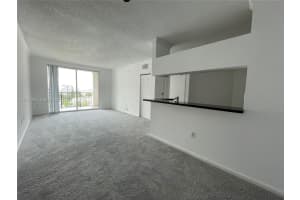 17150 N Bay Rd 2911, Sunny Isles Beach