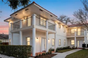 2870 Sw 21st St, Miami