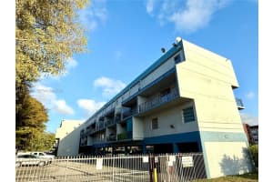 399 Nw 72nd Ave 210, Miami