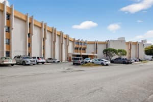 9678 Fontainebleau Blvd 410, Miami